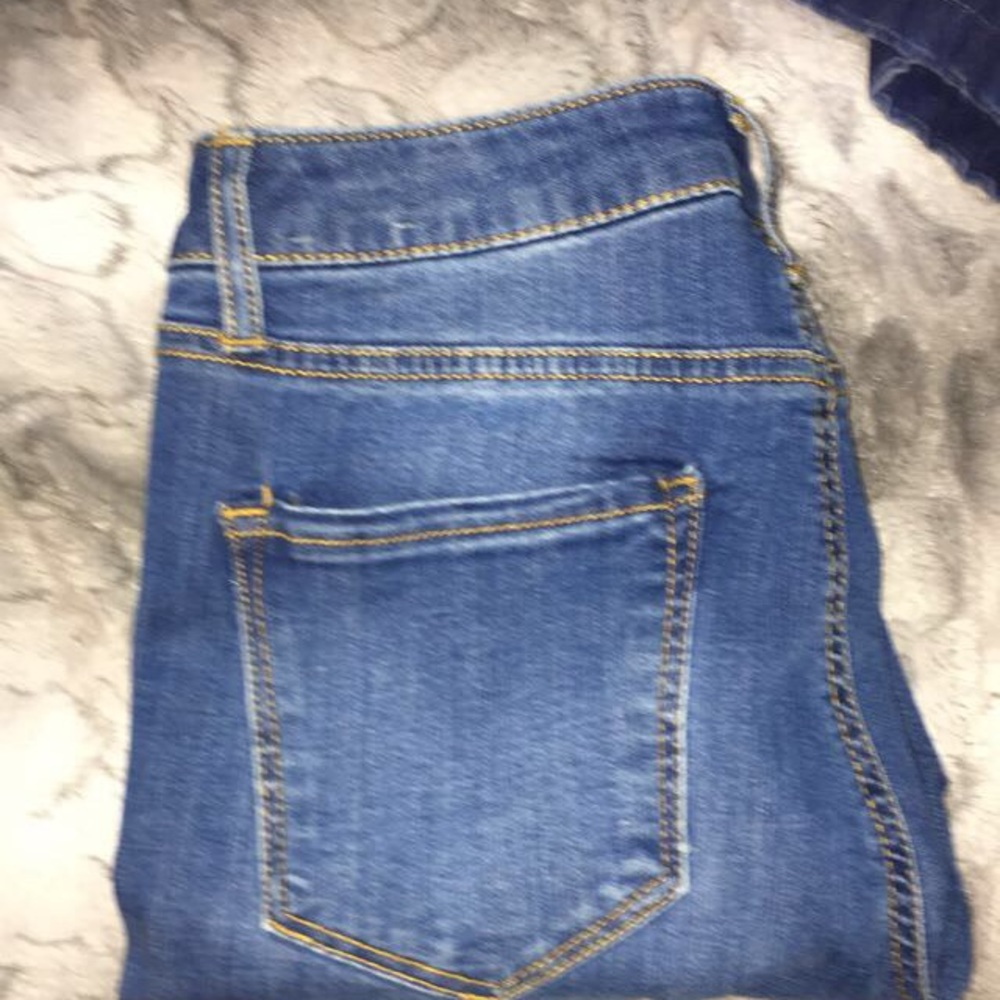 Size 7/8 skinny jeans
